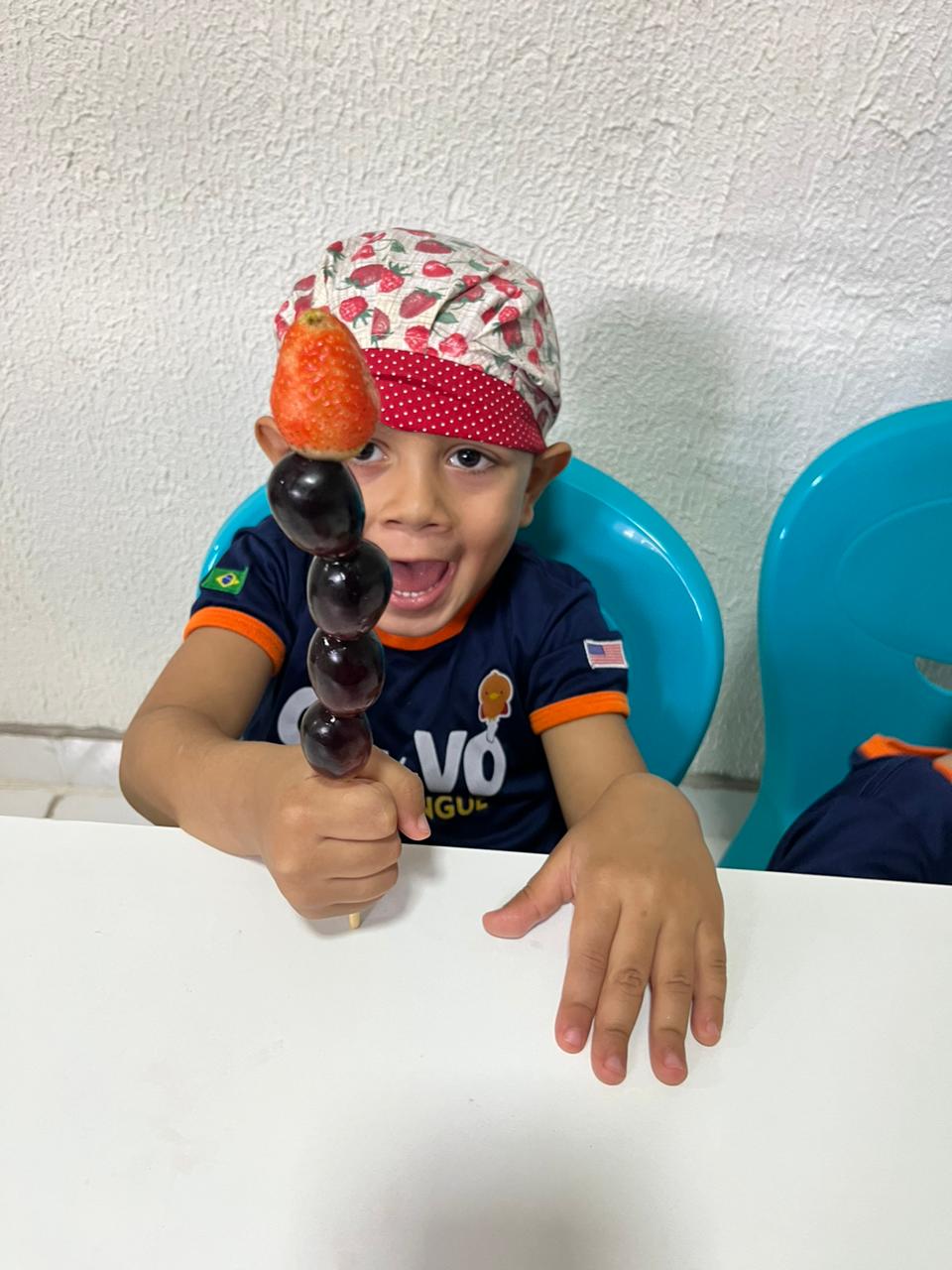 Crianças em sala de aula da escola bilíngue em Goiânia