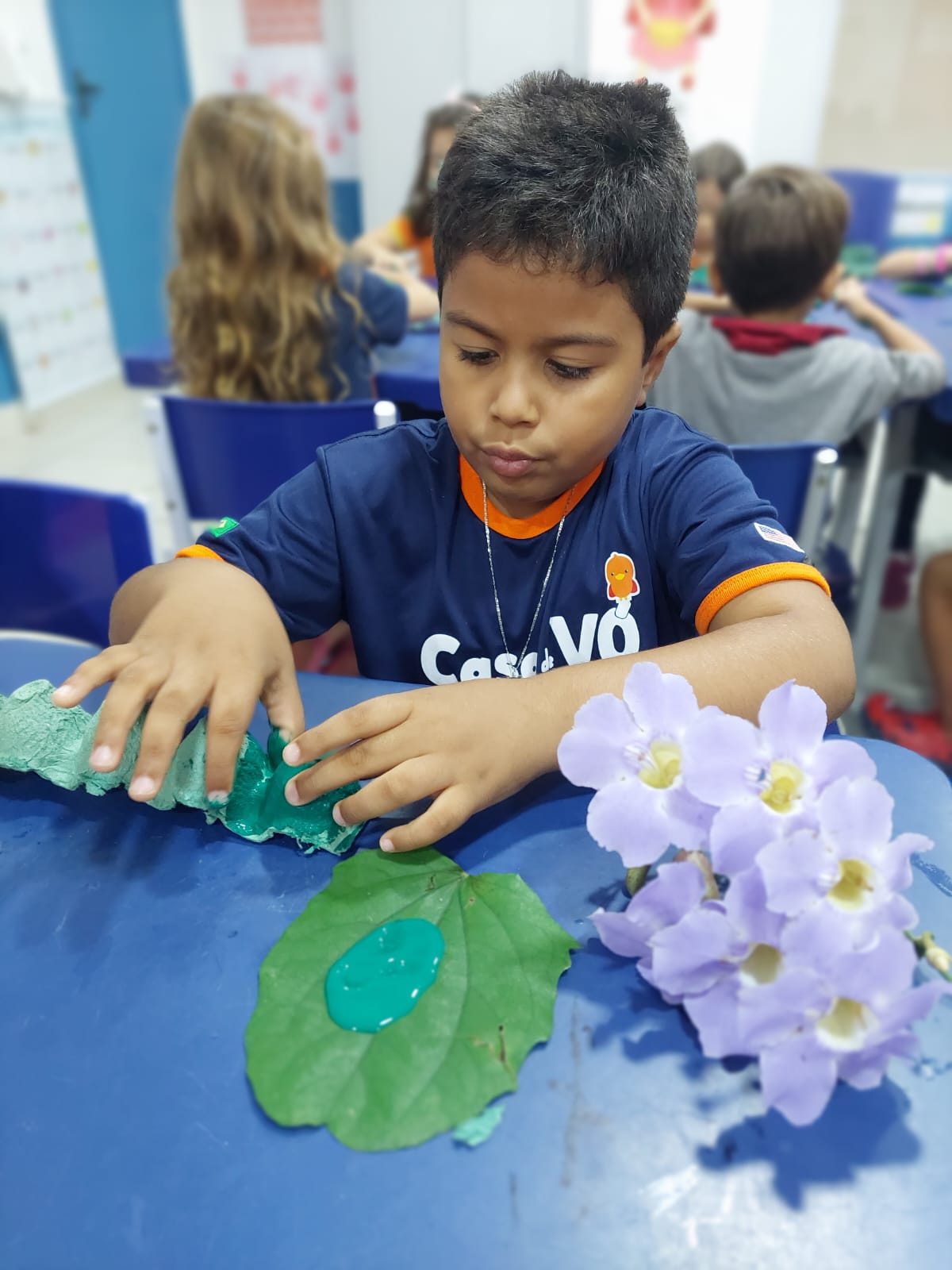Projeto interdisciplinar com crianças na escola bilíngue
